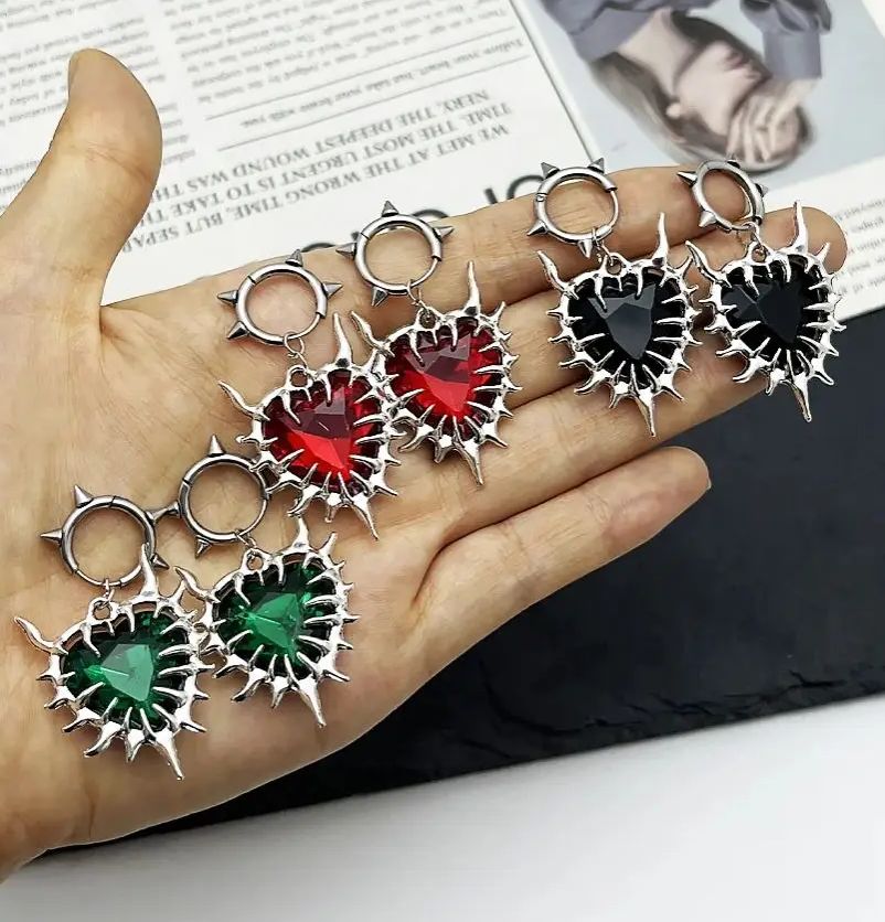 Women'S Fashion Edgy - 1 Para Gotyckich Czerwonych Kolczyków w