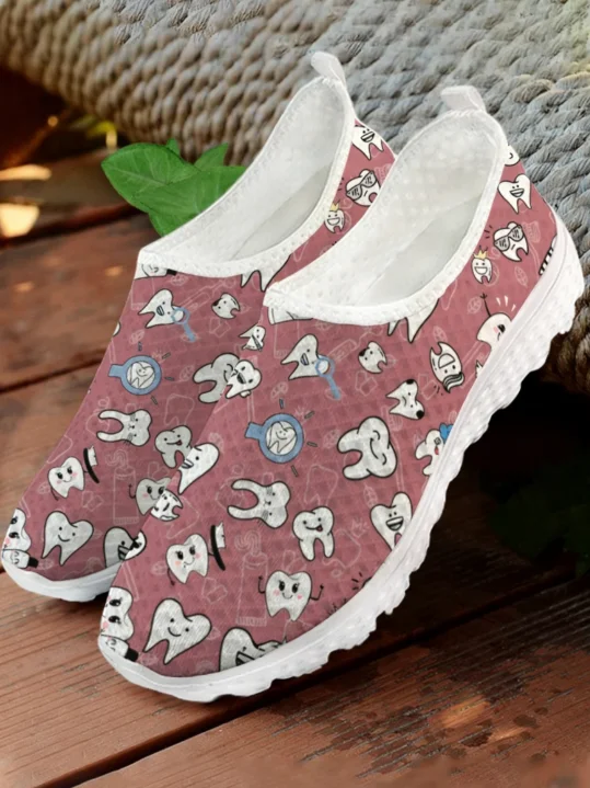 Białe sneakersy z siateczki z  – Women'S Fashion Tennis Shoes recenzja i cena